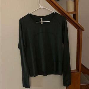 Dark Green Swiftly Tech Long sleeve 2.0 Race
